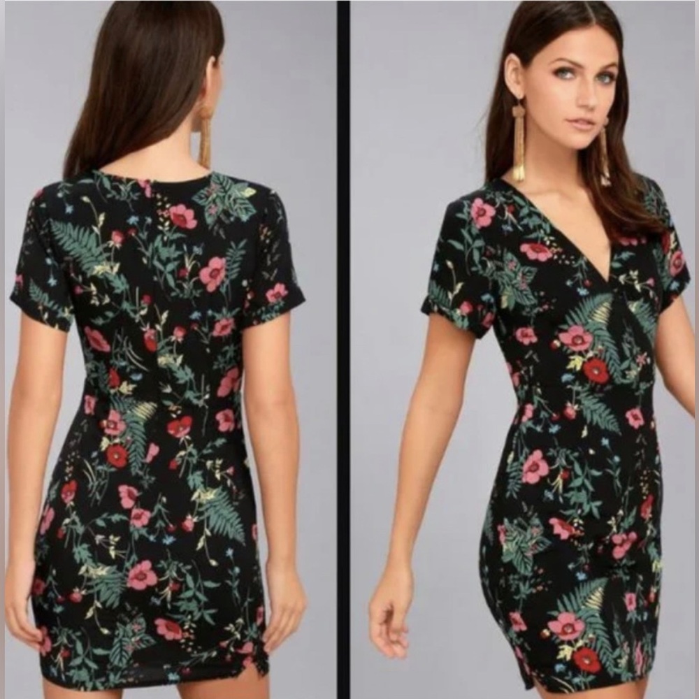 Lulu's night in the jungle black floral print short sleeve faux wrap d…